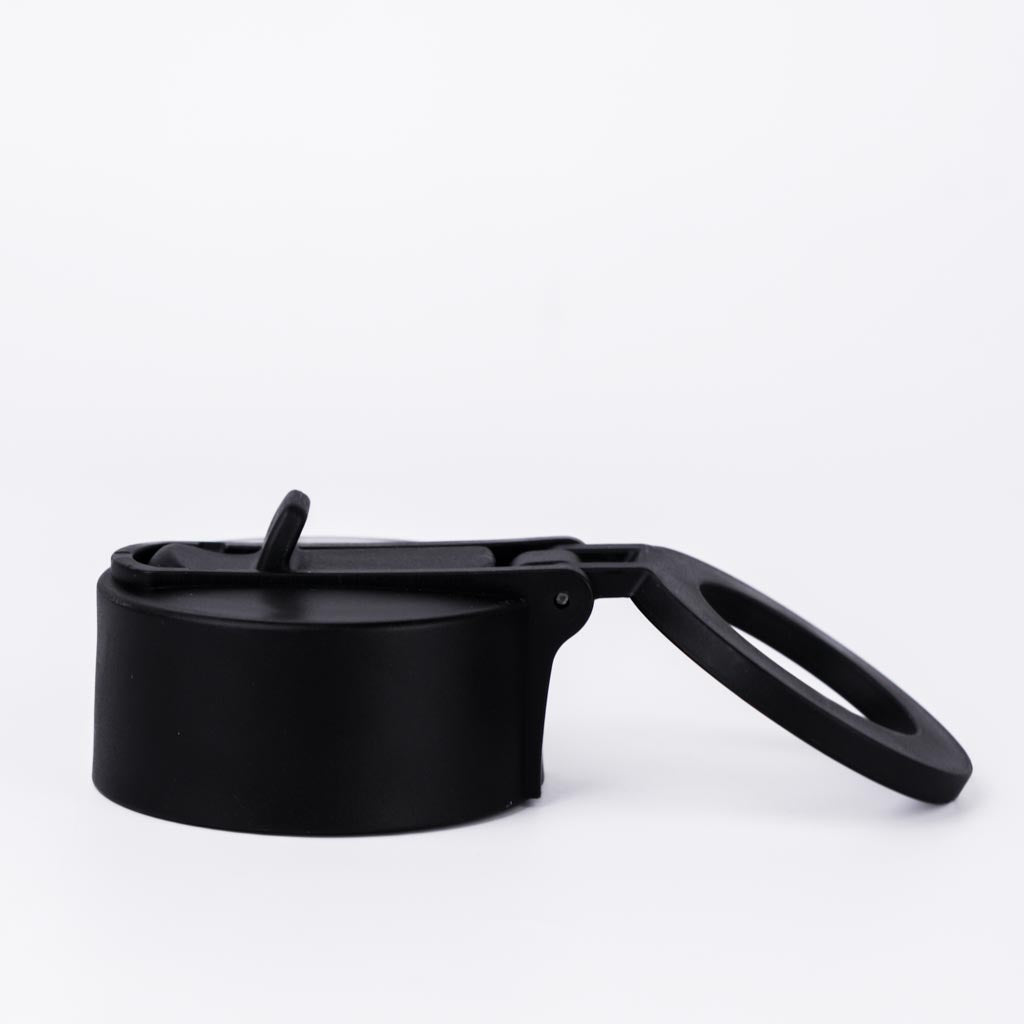 Straw Lid with Mobile Magnet
